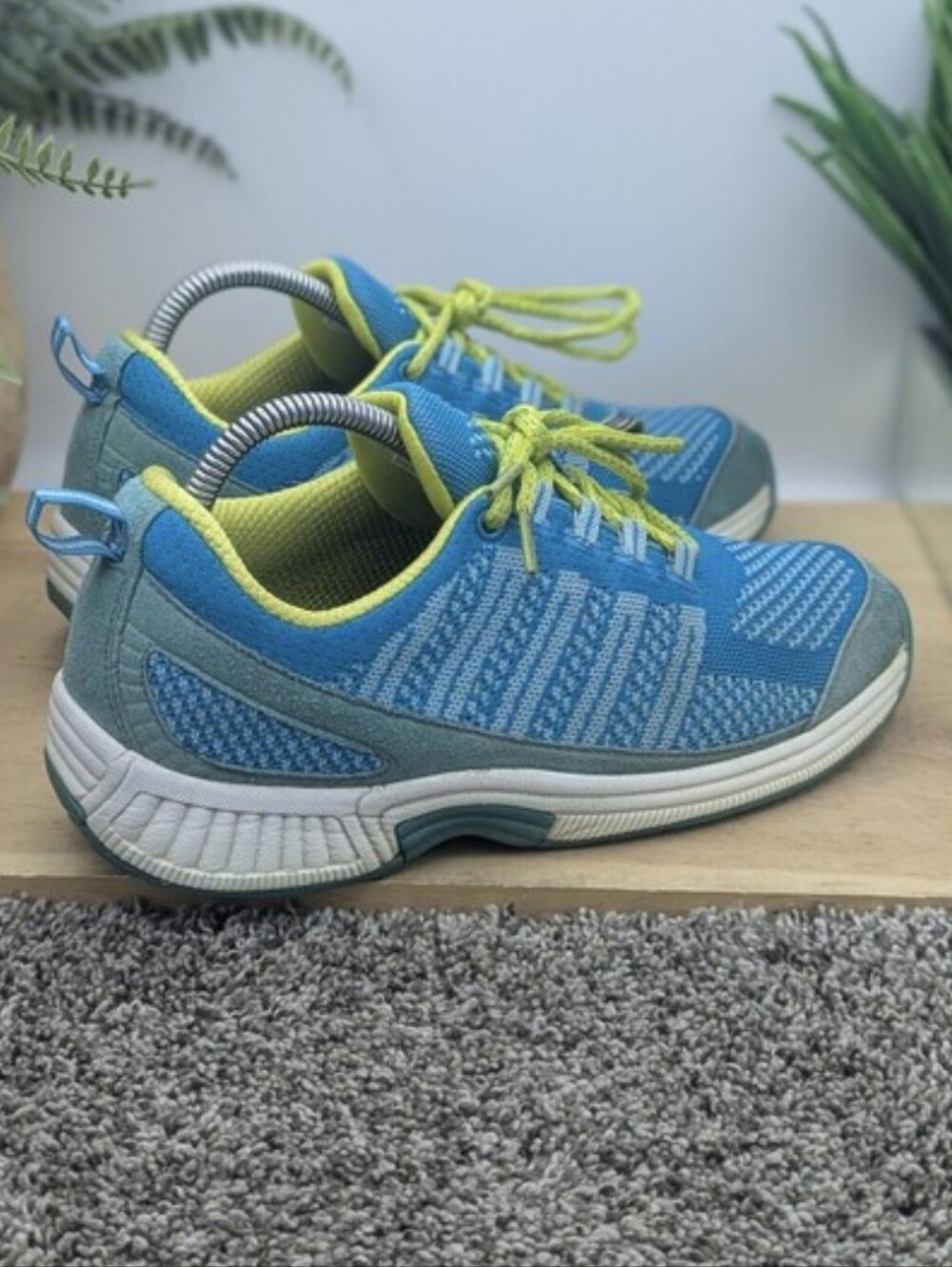 Orthofeet Biofit Women's Size 9D Wide Casual Walking Shoes Orthotic Comfort